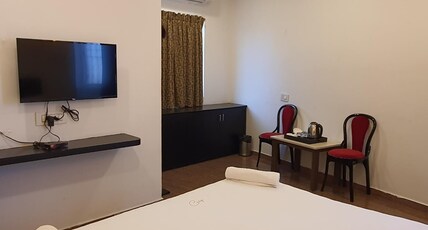 Cosy Chambre | Rooms & Wi-Fi Room Type - Standard Double Room