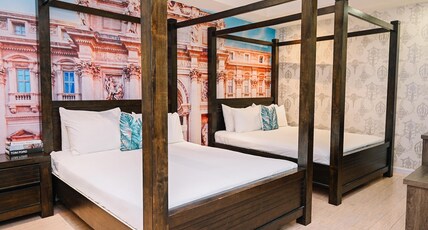 Swing & Pillows - USJ Taipan Room Type - Standard Family Room