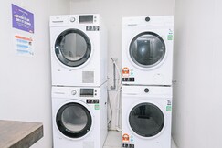 Swing & Pillows - USJ Taipan