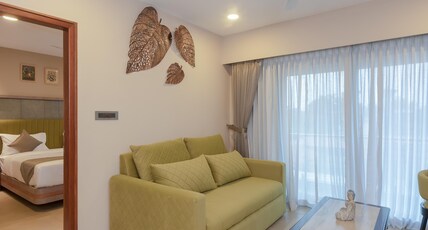 SHARDA RESIDENCY Room Type - Premium Deluxe Suite With Kitchenette and Balcony