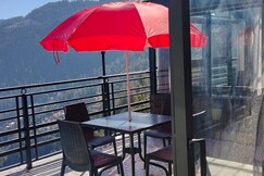 Nature Homestay | Hill-view Rooms