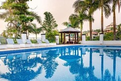 The Bark - An Art Hotel