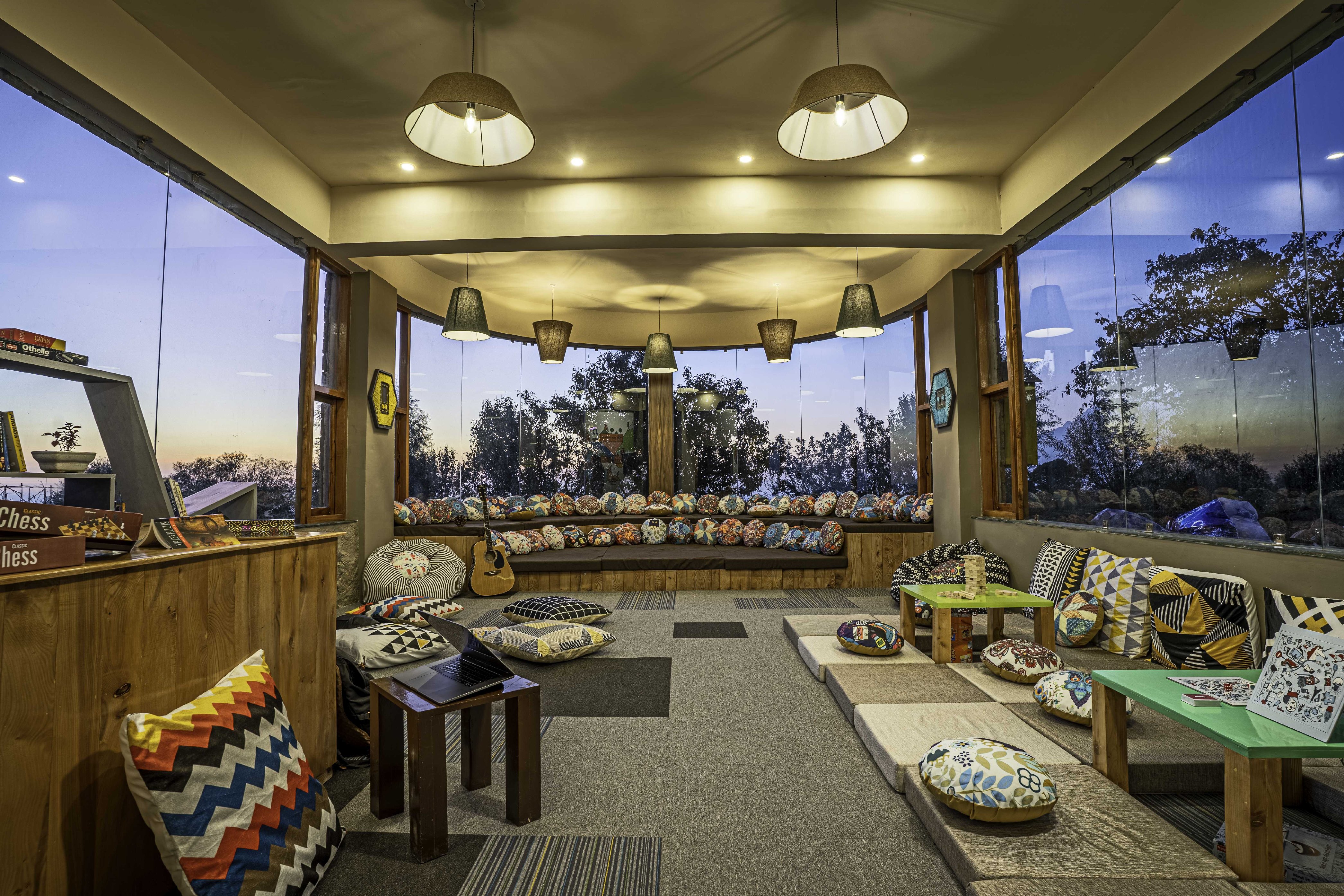 Zostel Plus Bir - Tap to explore photos