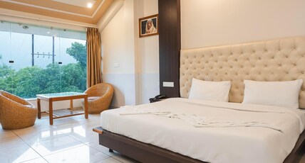 MVT Resort & Restaurant Room Type - Super Deluxe Room