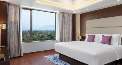 Vivanta Jamshedpur , Golmuri Room Type - Deluxe Room King Bed Vivanta Jamshedpur , Golmuri Room Type - Deluxe Room King Bed