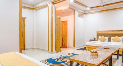 Devas Retreat - Mountain View Property Room Type - Family Suit Room With Two Washrooms