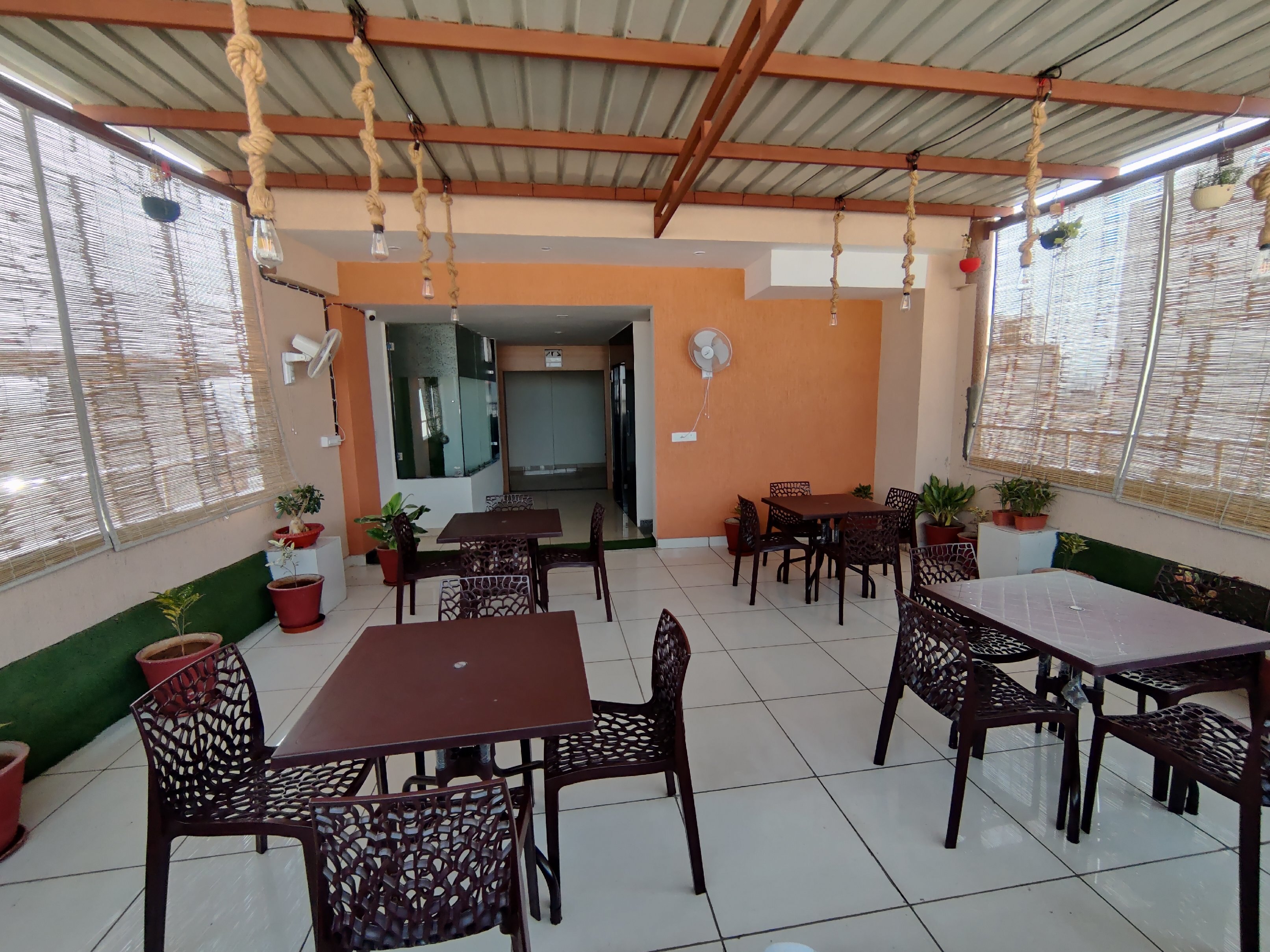 Hotel Golden Rays - Tap to explore photos