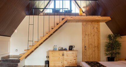 Serendipity Lakes and Resorts | Luxe Cottages Room Type - Forest Villa Main
