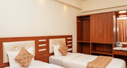 Hotel Bhramari Nest Room Type - PREMIUM TWIN BED ROOM