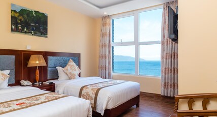 Nhat Minh Hotel and Apartment Room Type - Deluxe Twin Sea View