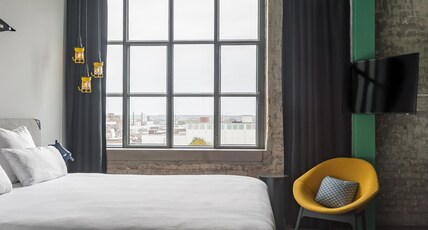 The Social Hub Maastricht Room Type - Deluxe King