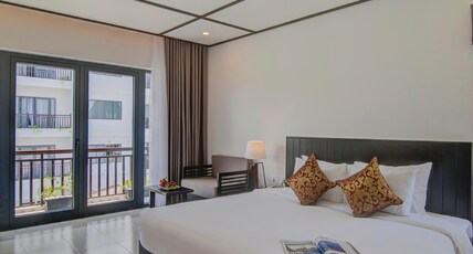 White Lotus Hotel Hoi An Room Type - Executive King with Pool View