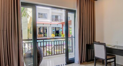 White Lotus Hotel Hoi An Room Type - Executive Twin with Pool View