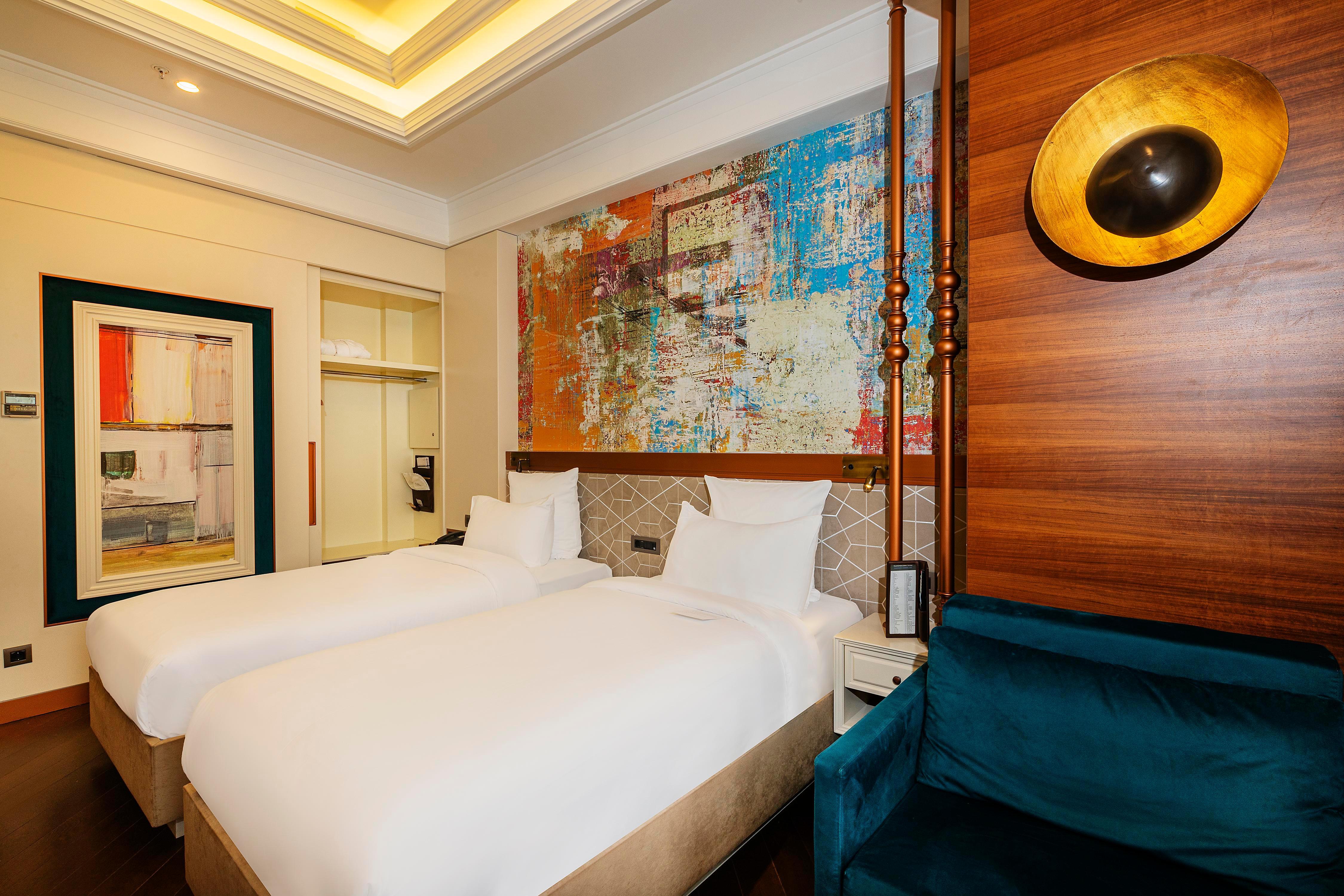 Mercure Istanbul Sirkeci - Tap to explore photos