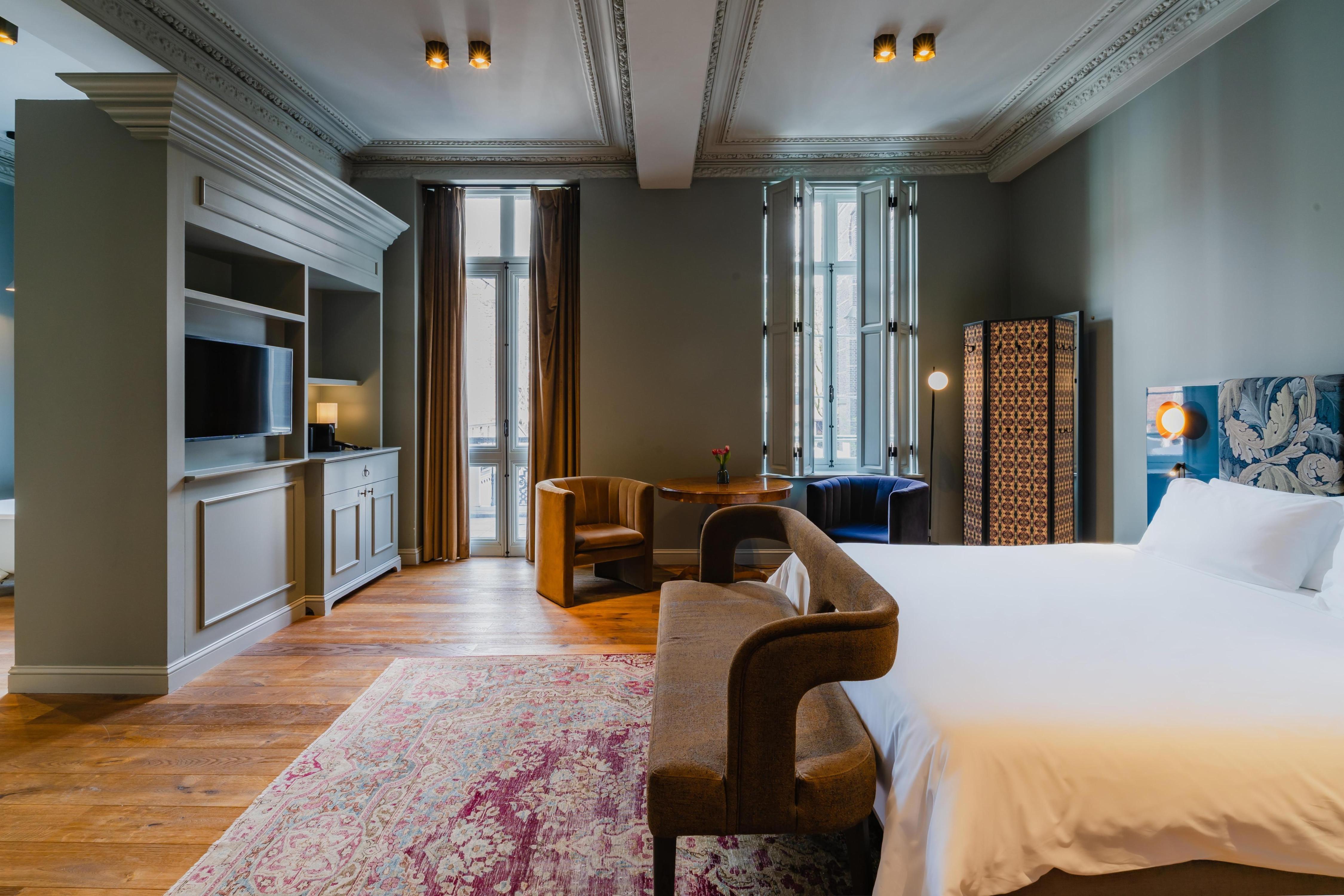 Hotel Monastere - Tap to explore photos