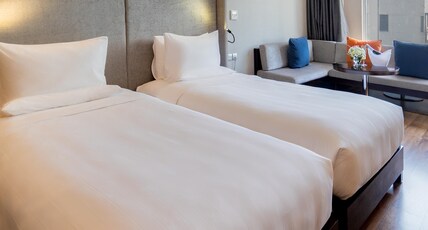 Novotel Suites Hanoi Room Type - Deluxe Studio with Twin Beds