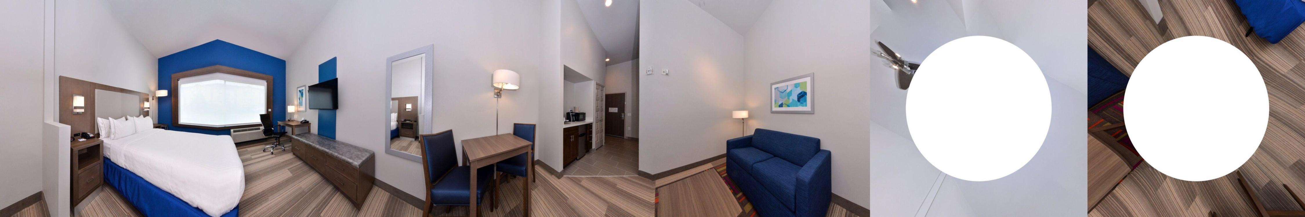 Holiday Inn Express & Suites HOUSTON E - PASADENA - Tap to explore photos