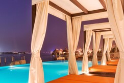 Royal Central Hotel The Palm