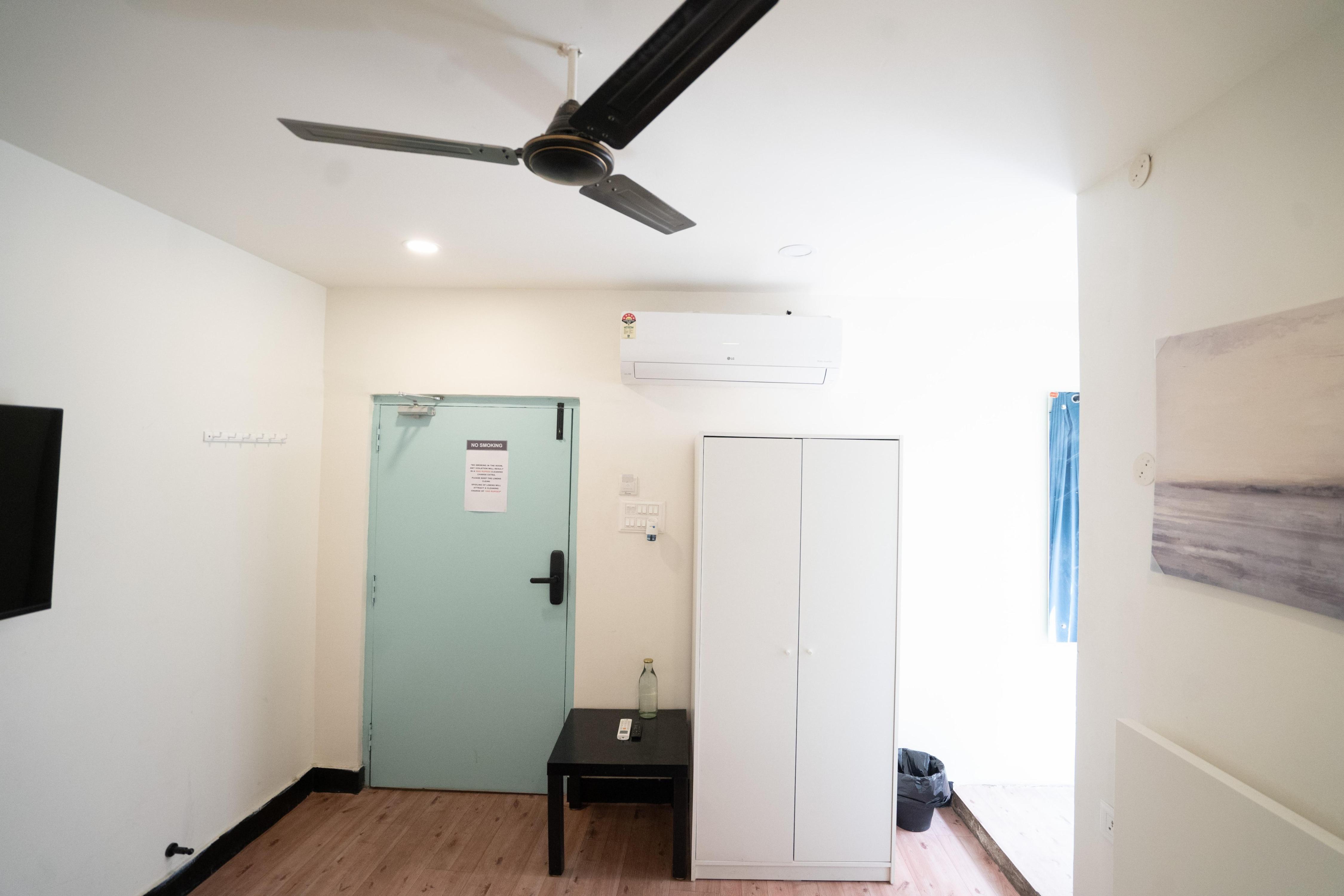 Slackpackr Hostel Room Type - Standard Kind Room