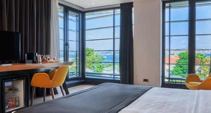 Metropolitan Hotels Bosphorus Room Type - Superior Sea View French Bed