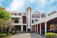 Exotic Villa Homestay | Rooms & Caretaker