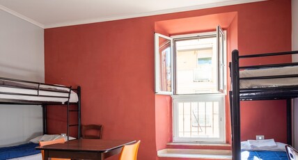 Alessandro Palace & Bar Hostel Room Type - 4 Bed Mixed Dorm Shared bathroom