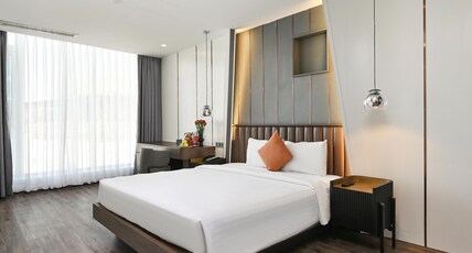 Cicilia Saigon Center Room Type - Studio Suite Bathtub Park View