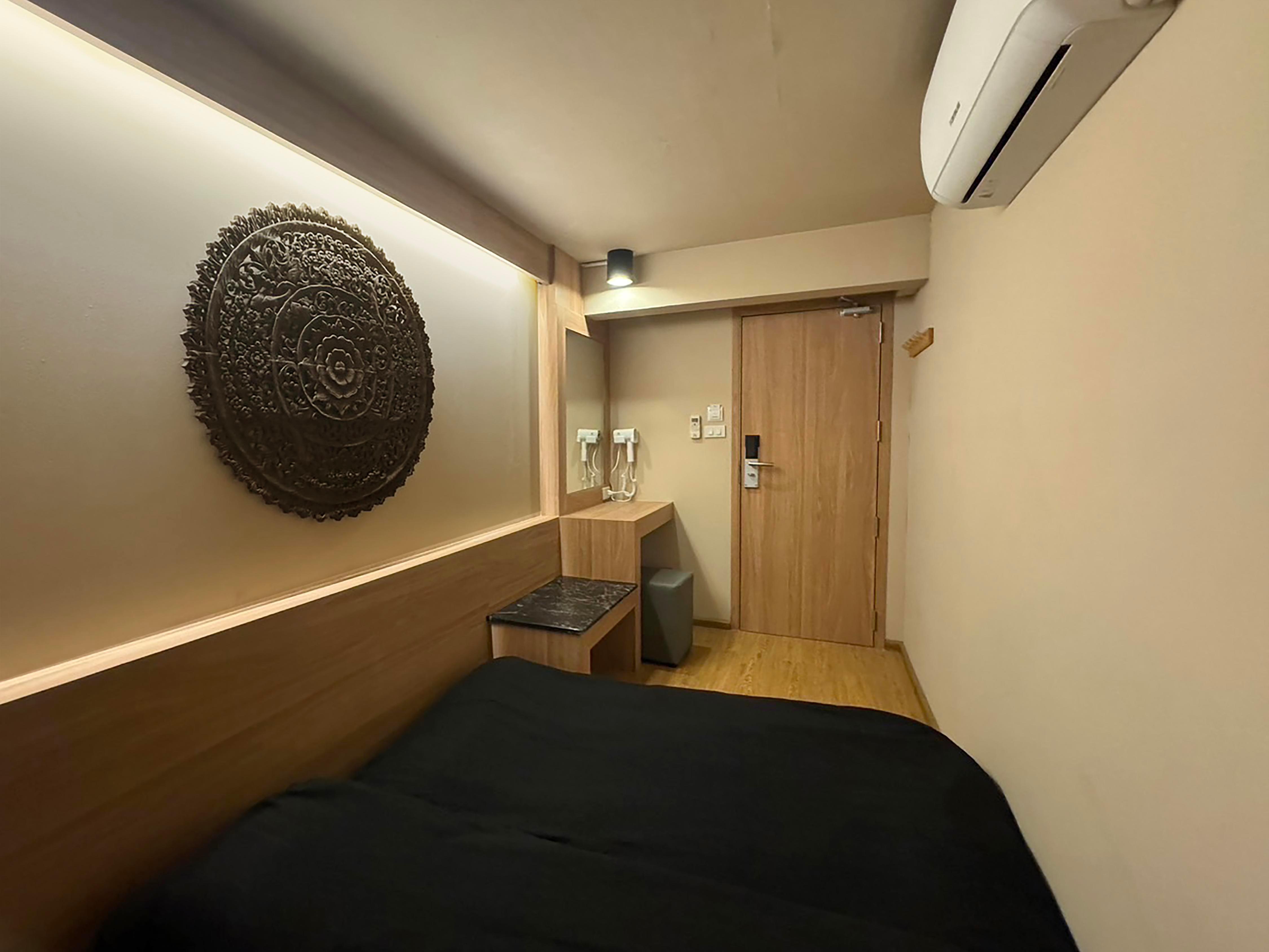 Mind Day Hostel Khaosan Room Type - Double Room Private + Shared Bathroom 202 Mind Day Hostel Khaosan Room Type - Double Room Private + Shared Bathroom 202