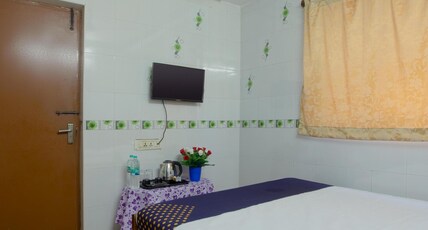 Senate Regency Hotels and Service Apartments Room Type - Double AC room Senate Regency Hotels and Service Apartments Room Type - Double AC room
