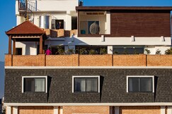Arushi Boutique Hotel