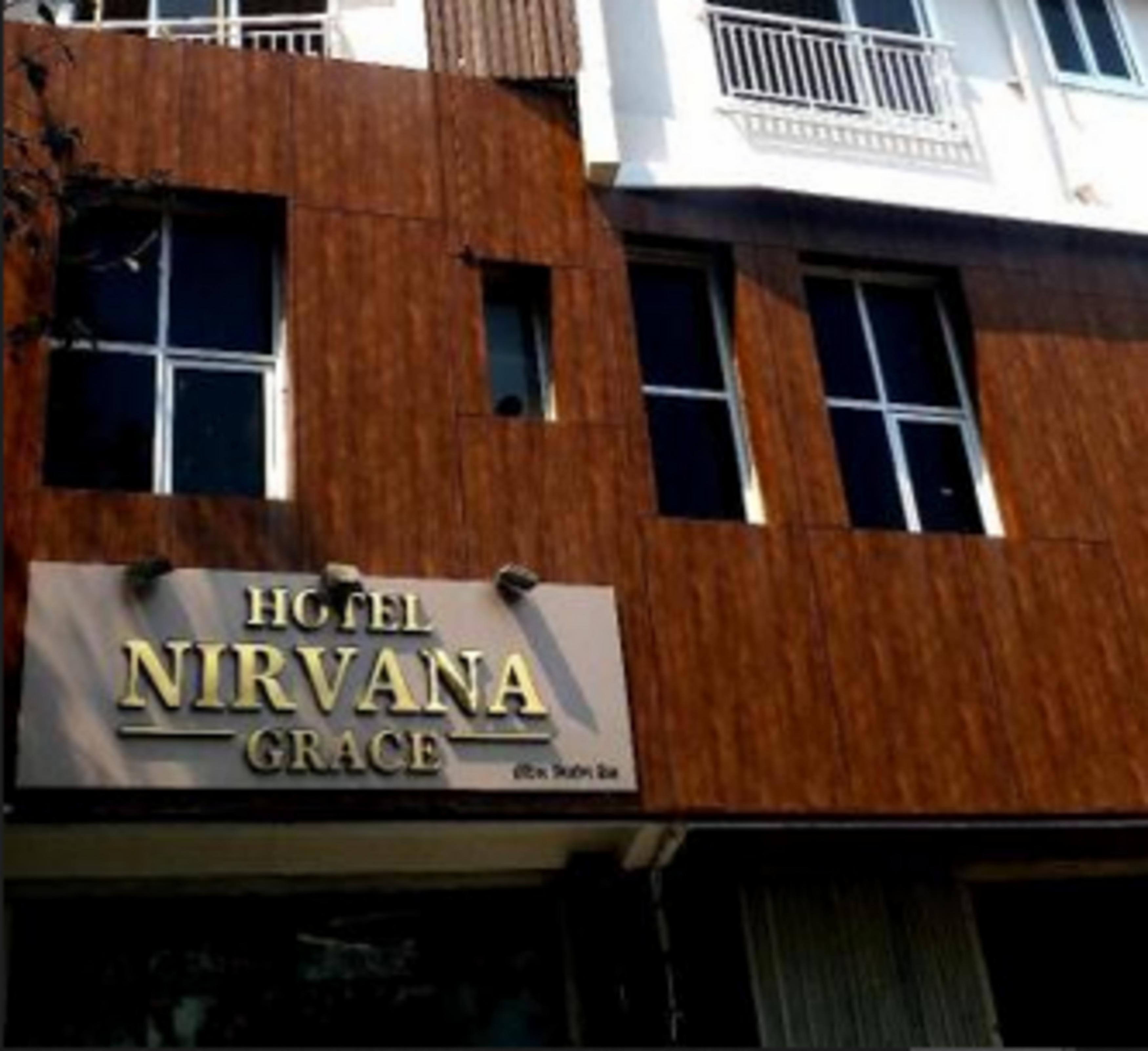 Hotel Nirvana Grace - Vile Parle - Tap to explore photos