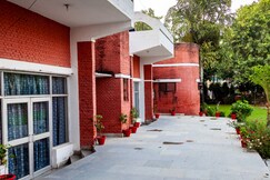 Rahi Tourist Bungalow Bareilly