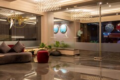 Little Mastiff Moshi by OTHPL