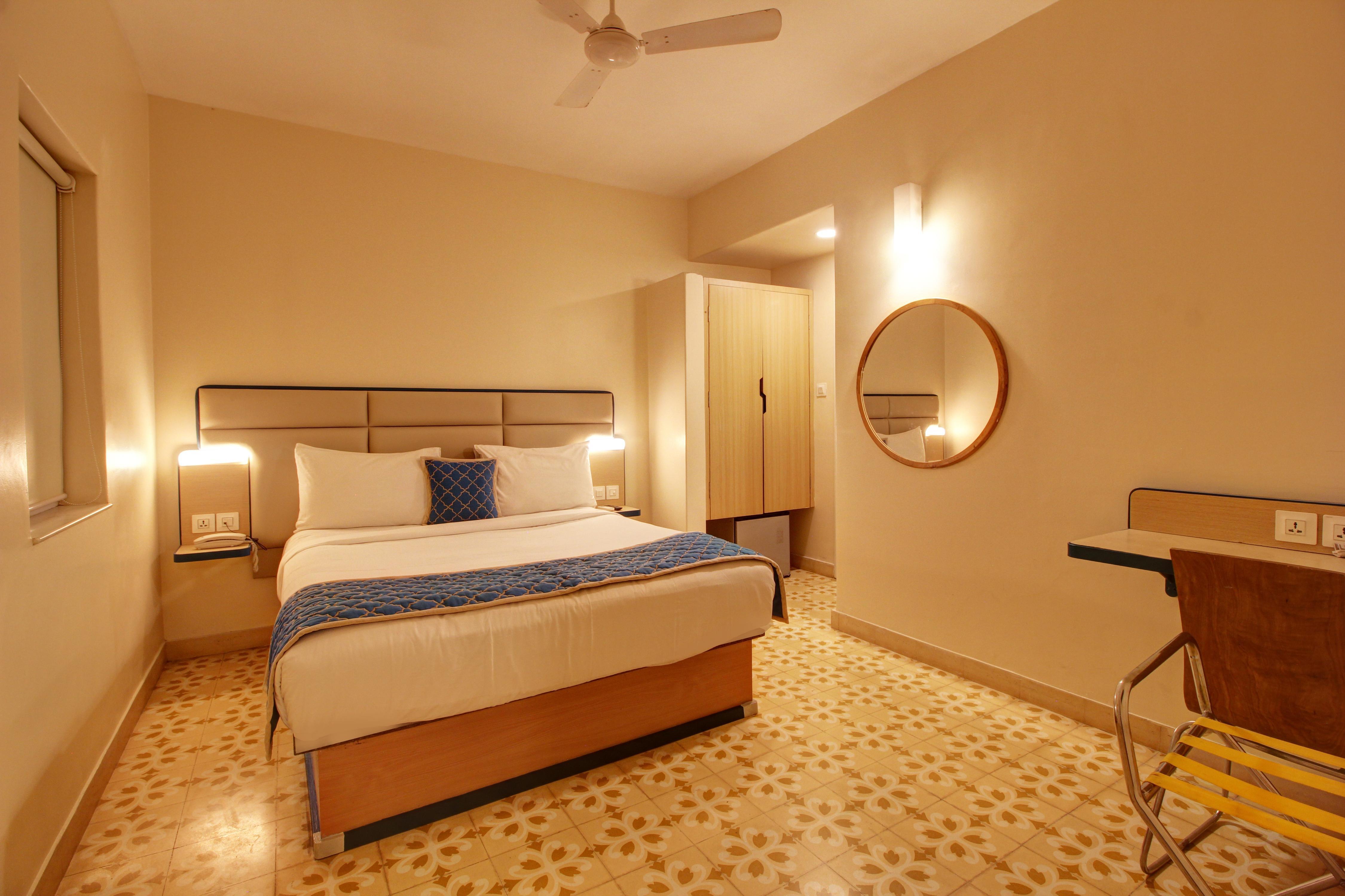 Hotel Vilmaris Breeze - Tap to explore photos