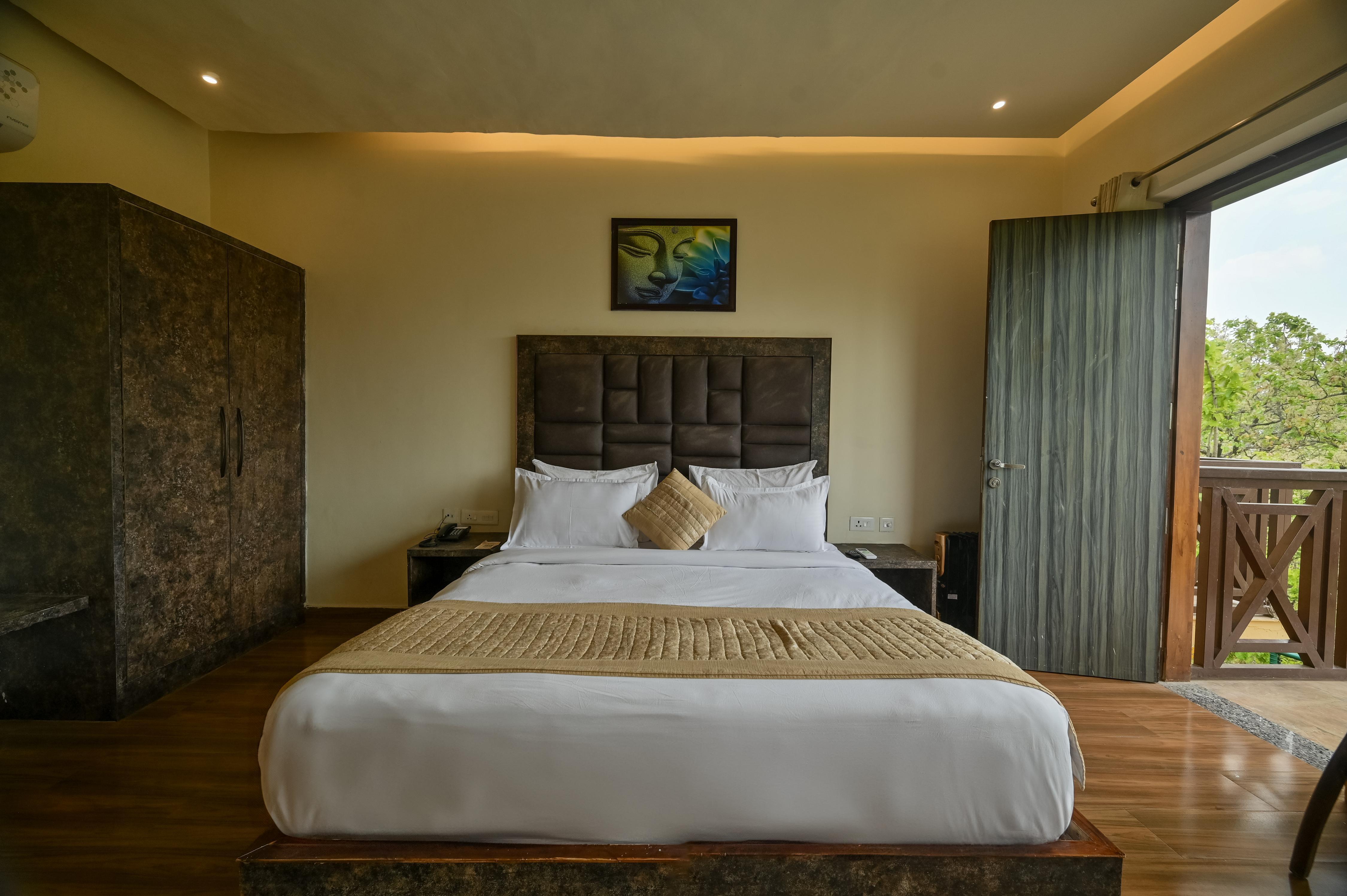 Aavaas Hill Resort - Tap to explore photos