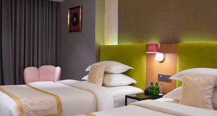 The Regnant Room Type - Club Room ( Twin Bed )