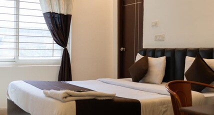 Qube Inn Room Type - Deluxe Room With Balcony