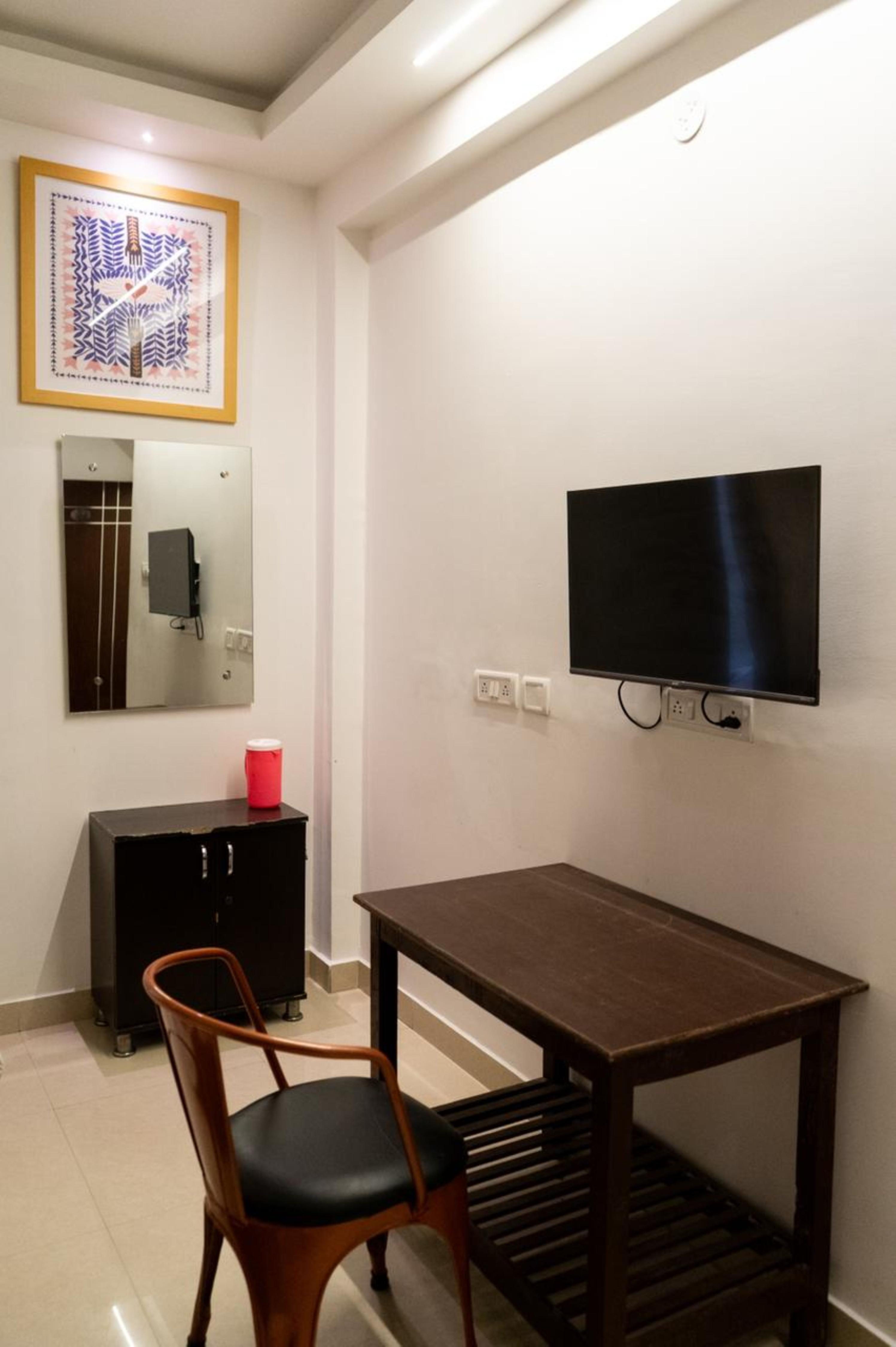 Hotel Qube Inn Gachibowli Hyderabad - Tap to explore photos