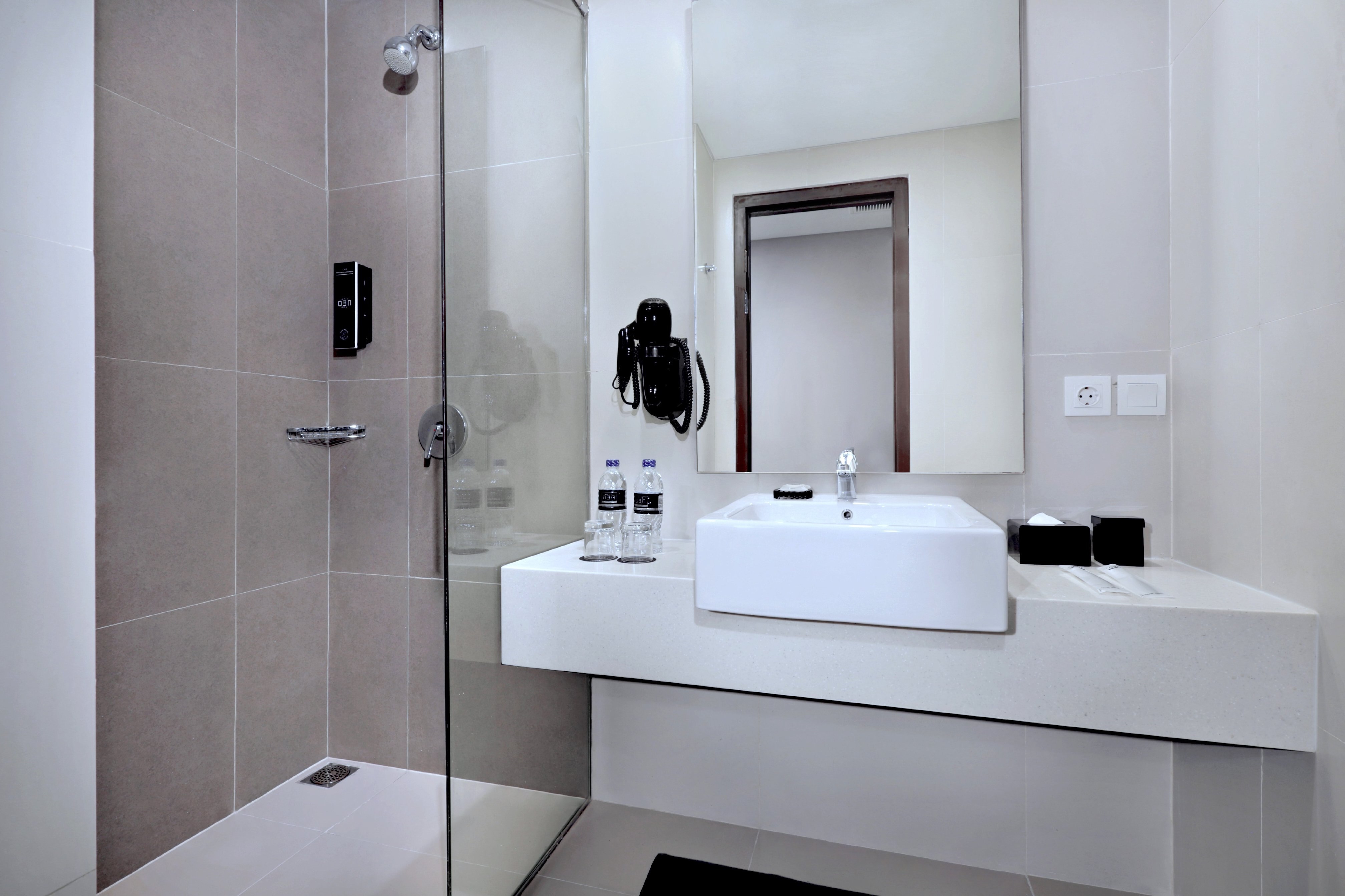 Hotel Neo Gajah Mada - Tap to explore photos