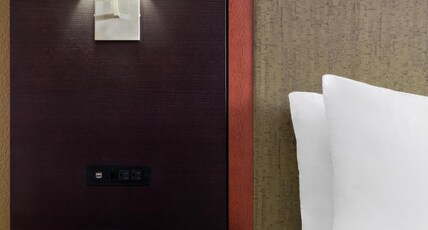 Best Western Discovery Inn Room Type - 1 Queen Bed, Non-Smoking, High Speed Internet Access, Coffee Maker, Iron And Ironing Board, Hairdrye Best Western Discovery Inn Room Type - 1 Queen Bed, Non-Smoking, High Speed Internet Access, Coffee Maker, Iron And Ironing Board, Hairdrye