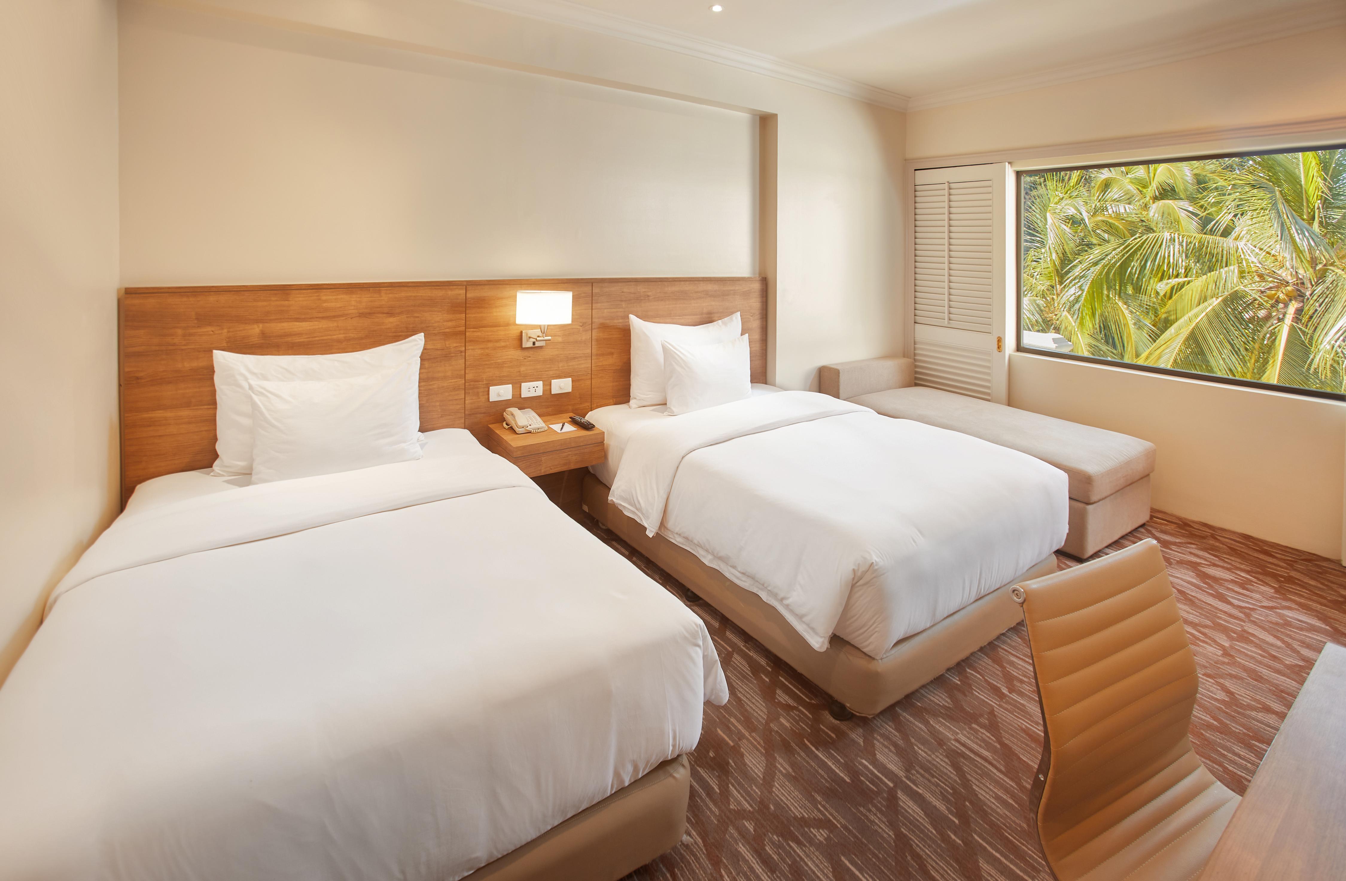Quest Plus and Conference Clark Room Type - Deluxe Room