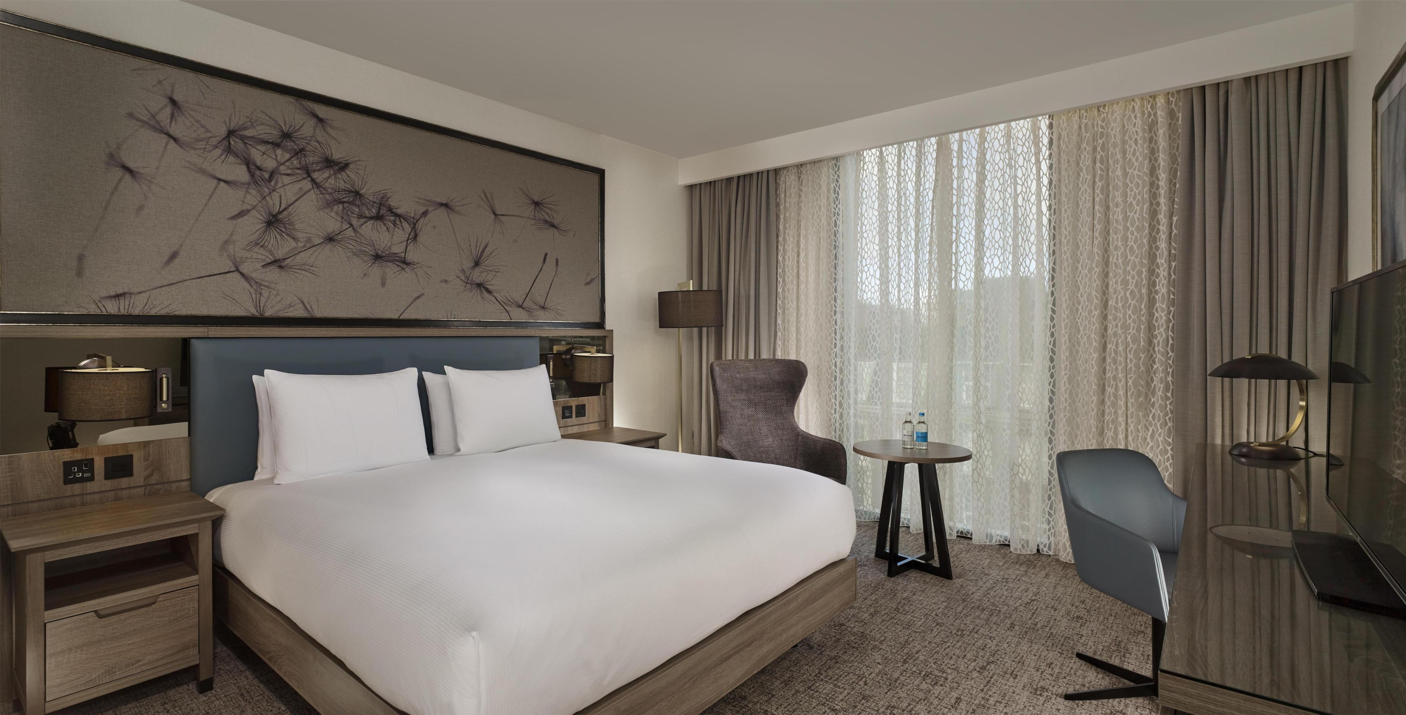 Doubletree by Hilton Hull United Kingdom - Tap to explore photos