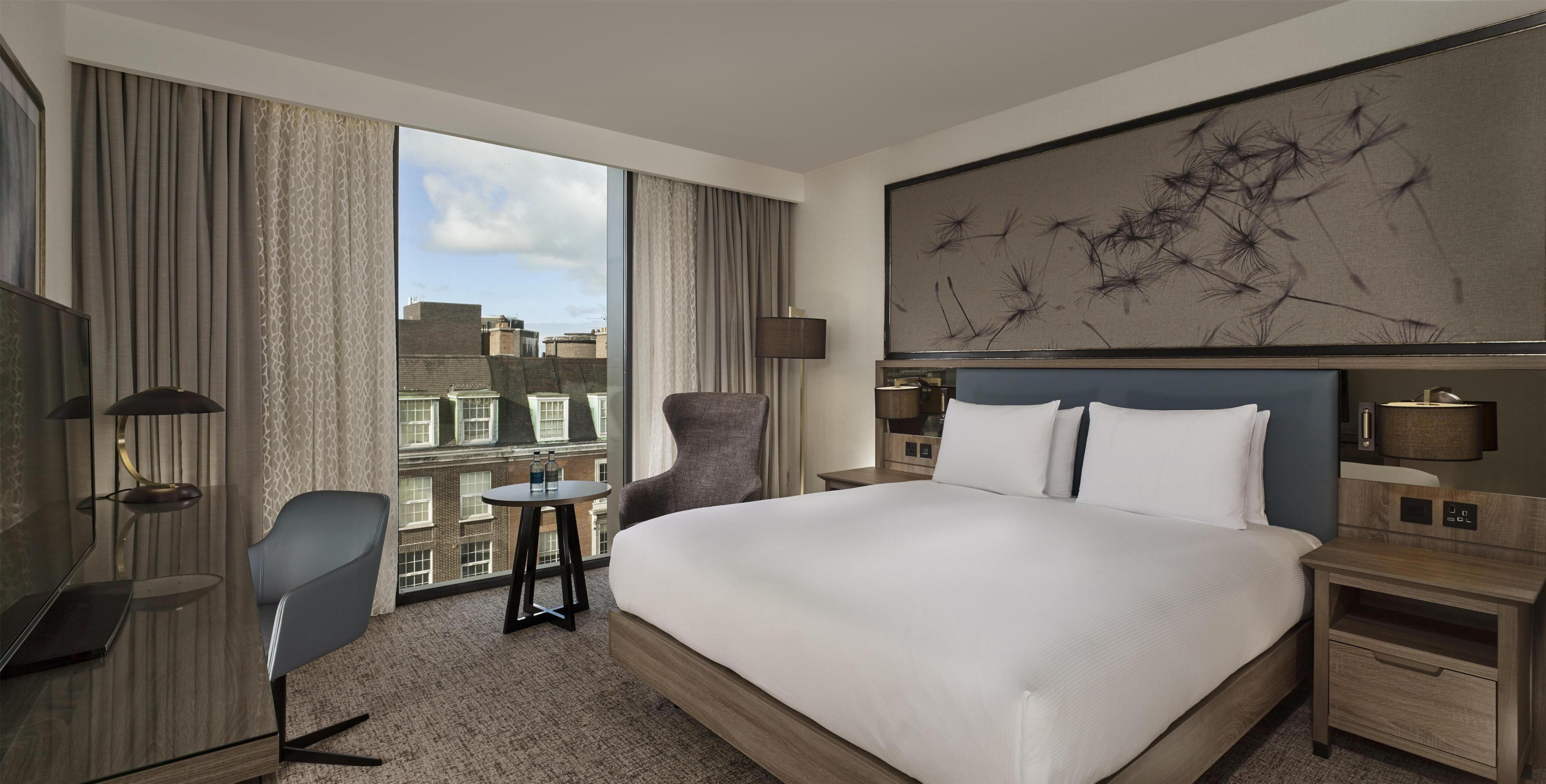 Doubletree by Hilton Hull United Kingdom - Tap to explore photos