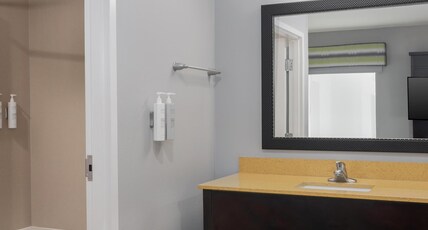 Hampton Inn Pleasanton Room Type - 1 KG STUDIO SUITE NONSMOKI