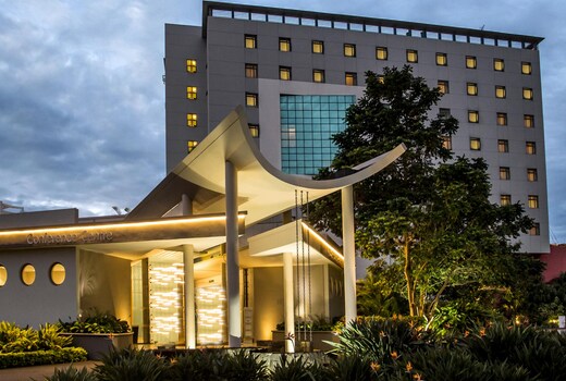 HENNESSY PARK HOTEL
