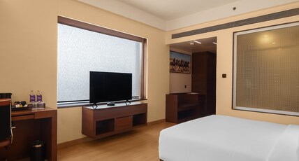 Radisson Blu Towers Kaushambi Delhi NCR Room Type - Deluxe Room