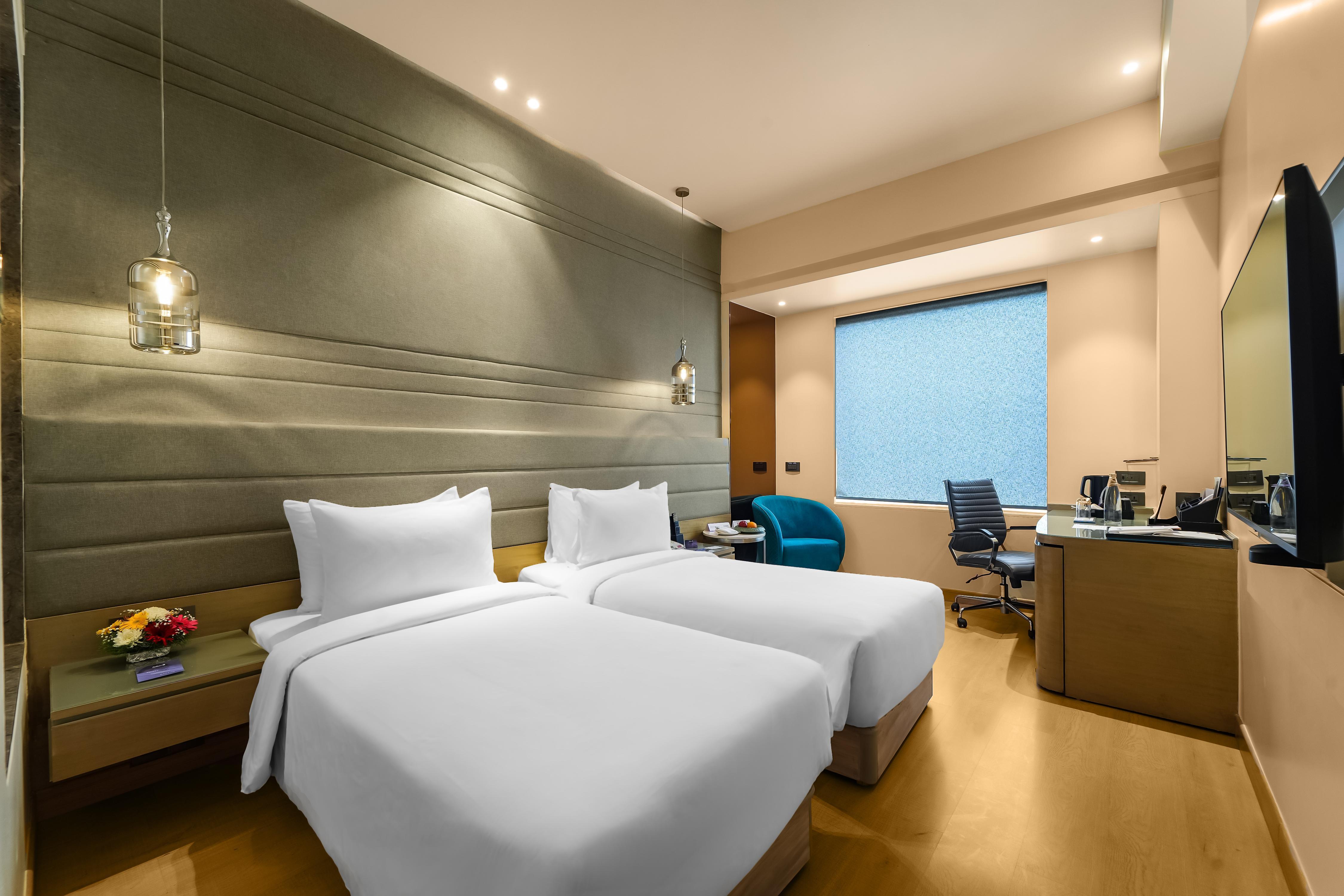 Radisson Blu Towers Kaushambi Delhi NCR - Tap to explore photos