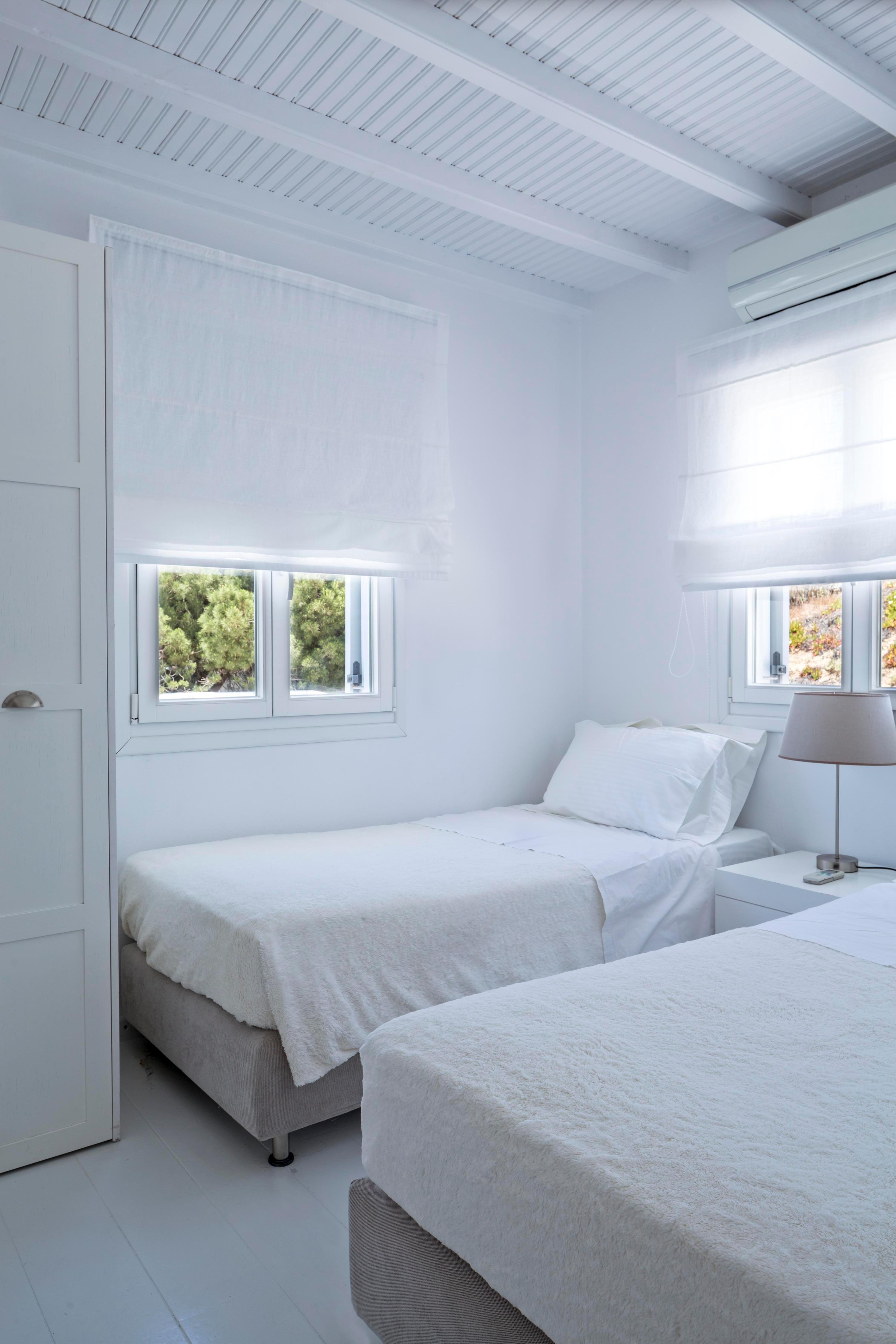 Ostraco Suites, Mykonos - Tap to explore photos