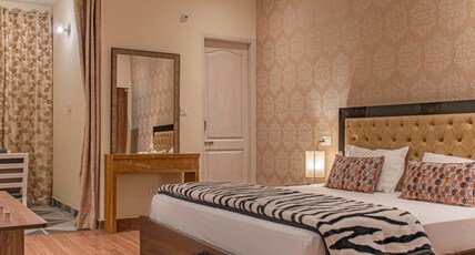 Hampstead Residency | Valley-view Apartments, Kasauli Room Type - Woodside 1BHK Apartment 