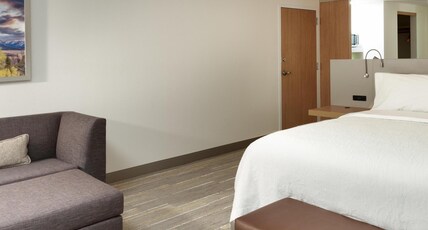 Hilton Garden Inn Boise Downtown, ID Room Type - 1 KING BED EXECUTIVE STE
